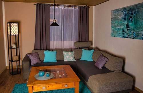 Rugendorf Apartment | House forest view