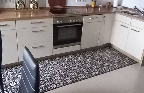 Rugendorf Apartment | House forest view