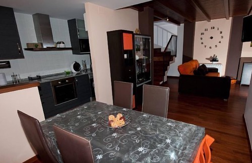 Pujal Cottage | House Forn for 6 people