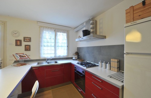 Larciano House | House in modern style with swimming-pool