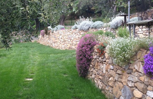 Diano San Pietro Apartment | House in the Roses 1 - garden and valley view