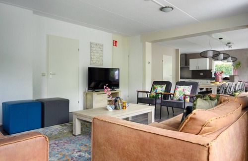 Vlagtwedde House | House in Vlagtwedde with Sauna and Hot Tub