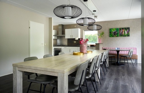 Vlagtwedde House | House in Vlagtwedde with Sauna and Hot Tub