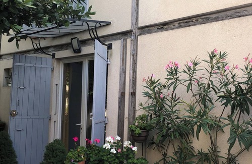 Fontainebleau House | House near INSEAD and Château de Fontainebleau