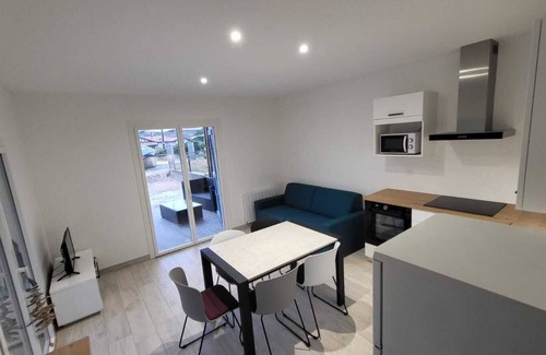 Les Estagnots House | HOUSE NEAR THE SEA