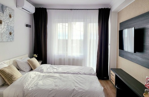 Satu Mare Villa | House of Chess Luxury Villa Satu Mare