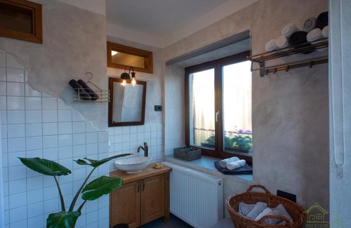 Zuzemberk House | House of Culture and Nature - Hiša Kulture in Nature