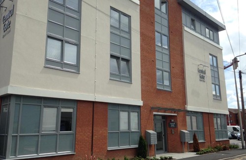 Newbury Apartment | House of Fisher - Central Gate