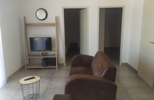 Issirac House | House on 1500 m2 of land in a hamlet in the countryside