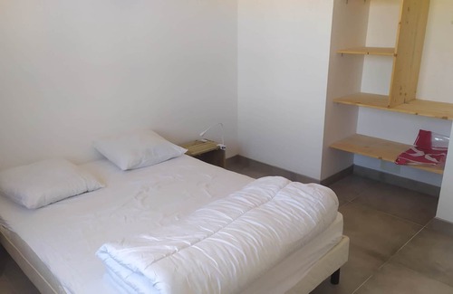 Issirac House | House on 1500 m2 of land in a hamlet in the countryside