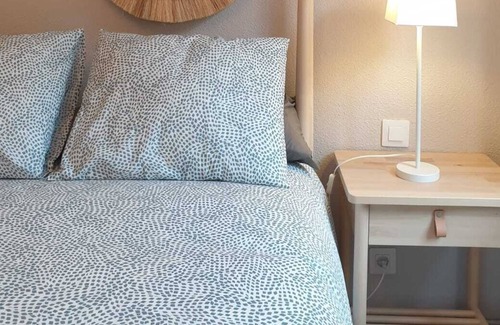 Mentera Barruelo House | House on the ASON river basin, in a quiet town.