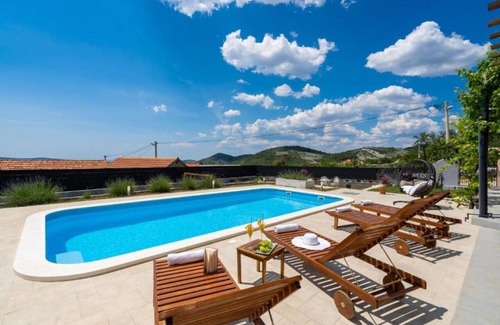 Blizna Donja House | House Pax (110371-K1) - Marina