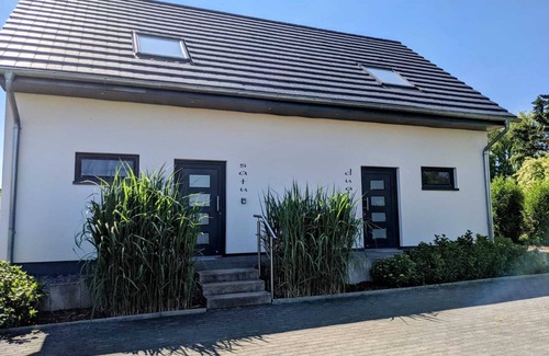 Reppenhagen House | House Satu Ostseenah; 1.000qm garden; children's pool; 3 rooms; 2 bedrooms; WLAN