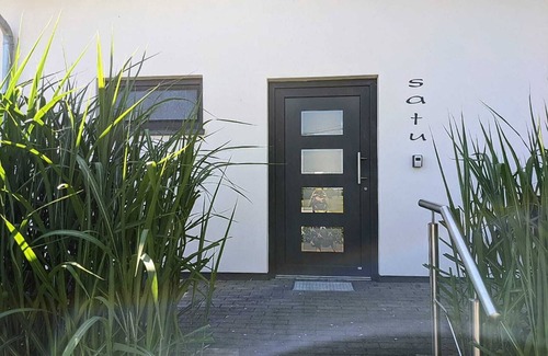 Reppenhagen House | House Satu Ostseenah; 1.000qm garden; children's pool; 3 rooms; 2 bedrooms; WLAN