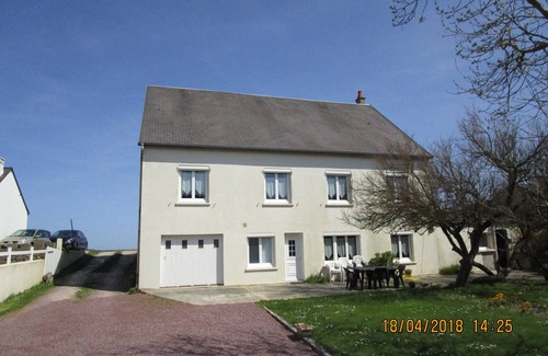 Saint-Marcouf House | house sea view, waterfront comfort