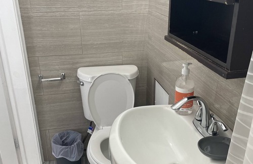 Wheaton-Glenmont House | House. Silver spring