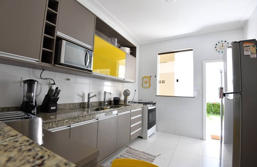 Jenipabu House | HOUSE W/RESORT SERVICE, 2 MIN WALK TO THE BEACH, POOL, AC, WIFI, MAID