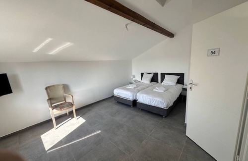 Satolas-et-Bonce Apartment | House with 5 bedrooms lechaffardcom