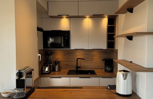 Port Guillaume House | House with beautiful view, swimming pool, beach 5 min walk