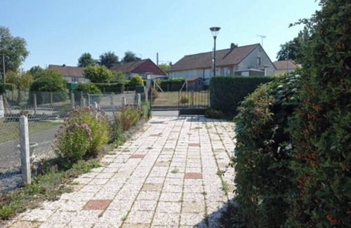 Flers House | House with beautiful garden very close to nature and the city