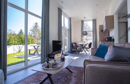 Municipality of Rhenen Ski Chalet | House with dishwasher, in nature reserve