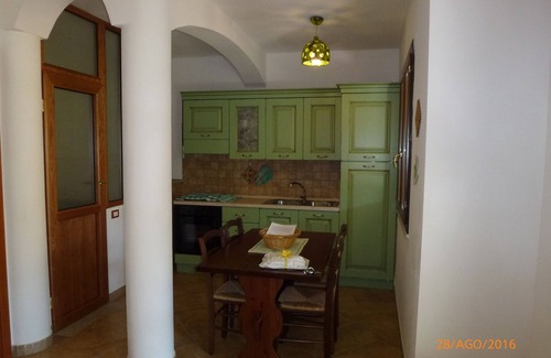 Torre delle Stelle House | House with garden in excellent location 500 meters from the sea only for two adults.