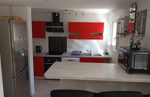 Yevre-le-Chatel House | House with garden/terrace facing the forest