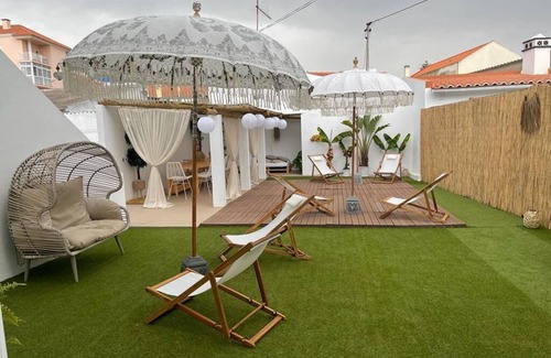 Sines House | House with indoor and outdoor garden - 5 minutes walk from the beach