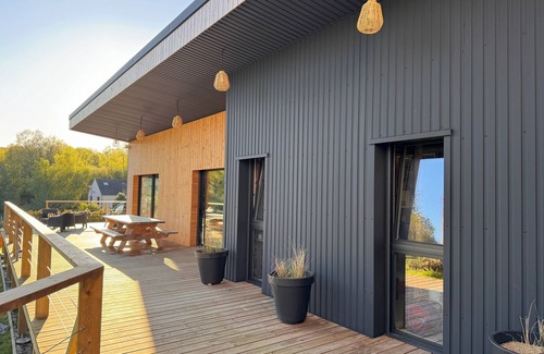 Caurel House | House with indoor pool at the foot of Lac de Guerlédan