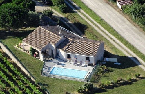 Rabastens House | House with swimming pool, at the foot of the vines, for family and friends.