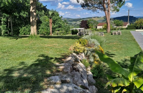 Moissac House | House with swimming pool and remarkable panorama