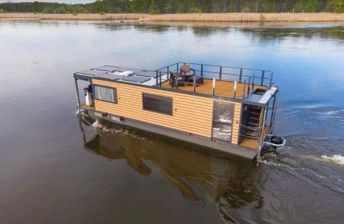 Tarnobrzeg Boat Rental | Houseboat - dom na wodzie