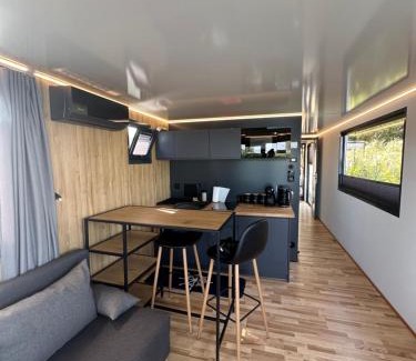 Tarnobrzeg Boat Rental | Houseboat - dom na wodzie