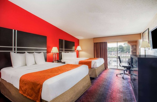 North Plainfield Hotel | Howard Johnson by Wyndham North Plainfield