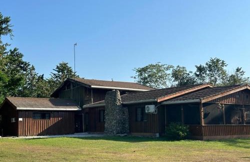 Bermudian Landing House | Howler Landing Vacation Rental