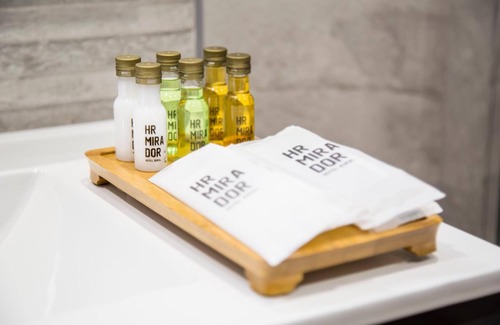 Canillas de Albaida Hotel | HR Mirador