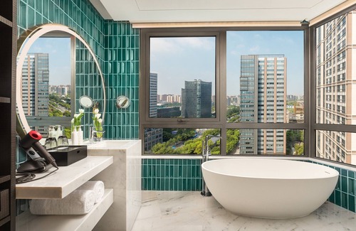 Putuo Hotel | HUALUXE Shanghai Changfeng Park by IHG