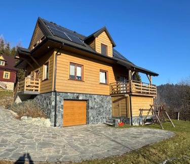 Huba House | Huba 59, domek w Gorcach z pięknym widokiem na Tatry i Jezioro Czorsztyńskie