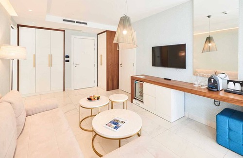 Dobrota Apartment | Huma Suite with Seaview