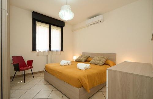Milan Apartment | Humanitas House - 20 Minutes from DUOMO - Navigli