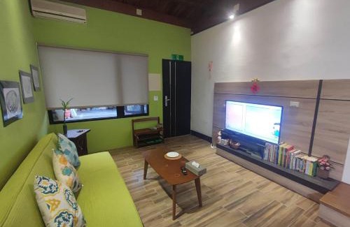 Hualien City Centre Ski Chalet | Humble Room