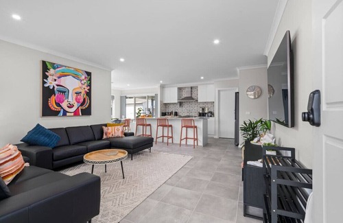 Lake Hume Village House | Hume Have - Lake Hume