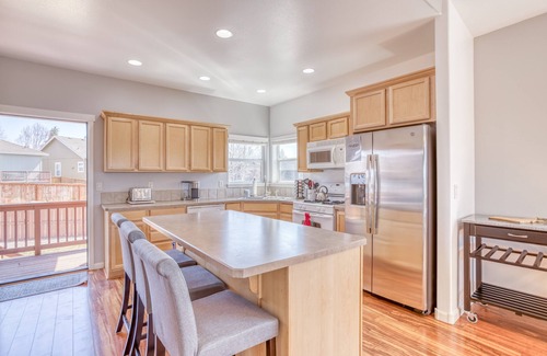 Boyd Acres House | Hunter's Circle- Mountain Views, Dok Ok, with a Fenced Yard, Close to Town