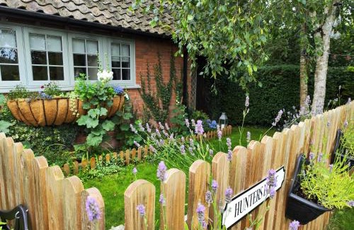 Great Moulton House | Hunters Lodge