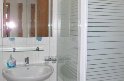 Waase Apartment | Hus am Bodden by Interhome