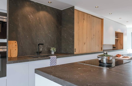 Sint-Michiels Apartment | Huswell - Unique apartment near Bruges with sunny terrace