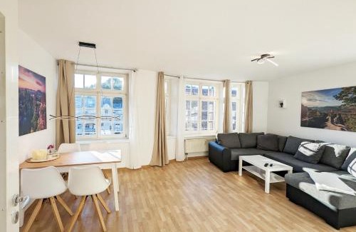 Sebnitz Apartment | HW2B - Urlaubsmagie - Wohlfühlwohnung mit Balkon, Pool, Sauna & Terrasse