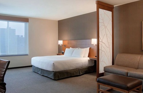 Hyde Park Hotel | Hyatt Place Chicago-South/University Medical Center