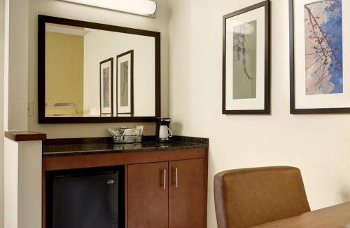 Lakes of Forest Hill Hotel | Hyatt Place Memphis Germantown