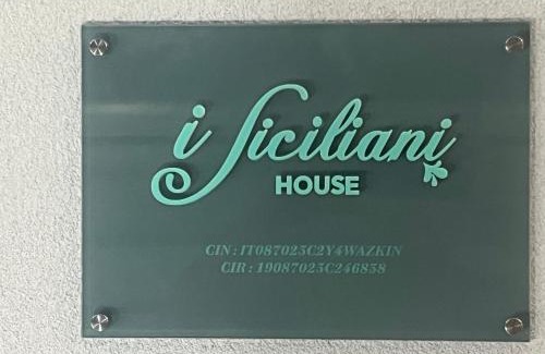 Fondachello Apartment | I Siciliani beach house